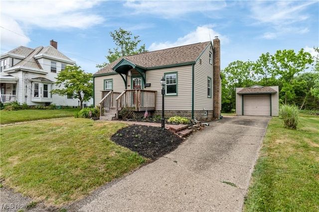 3130 Lincoln Way W, Massillon, OH 44647