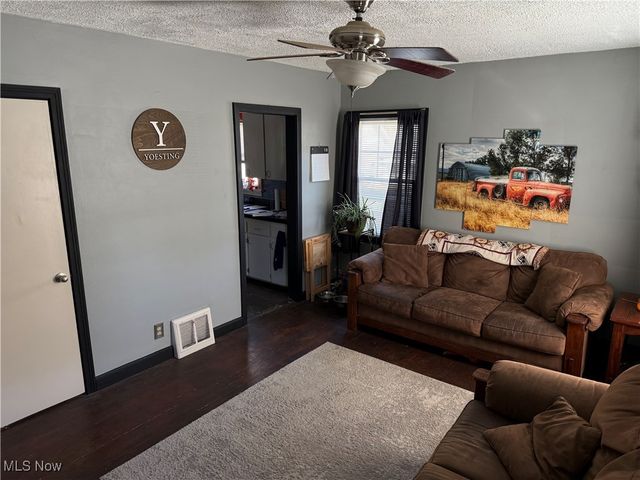 3130 Lincoln Way W, Massillon, OH 44647