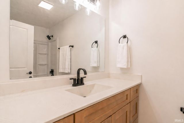 131 E Cooper Court, Ellettsville, IN 47429