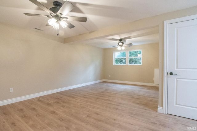 131 E Cooper Court, Ellettsville, IN 47429