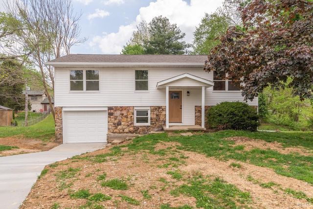 131 E Cooper Court, Ellettsville, IN 47429