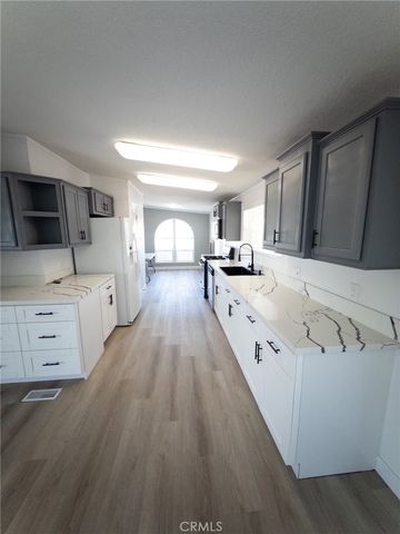 8925 Oleander, California City, CA 93505