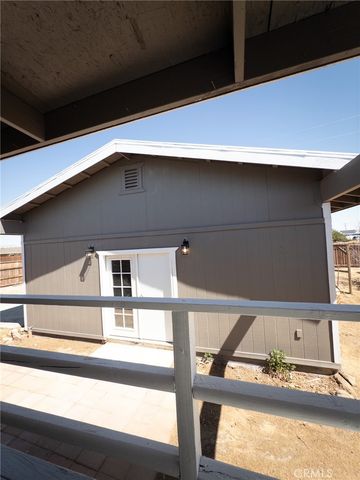 8925 Oleander, California City, CA 93505