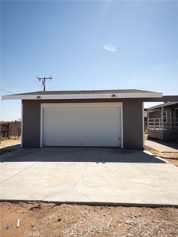 8925 Oleander, California City, CA 93505