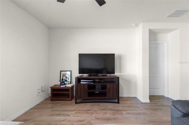 29320 ARMOYAN BOULEVARD, Leesburg, FL 34748