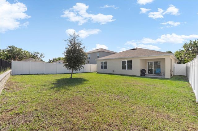 29320 ARMOYAN BOULEVARD, Leesburg, FL 34748