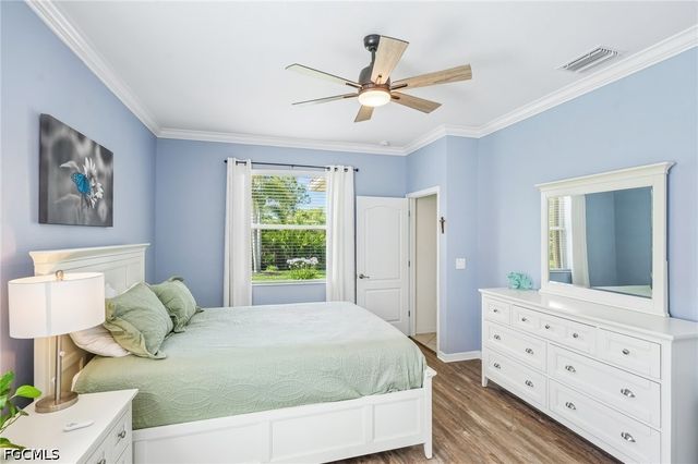 2536 Laurentina LN, Cape Coral, FL 33909