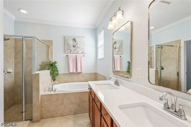 2536 Laurentina LN, Cape Coral, FL 33909