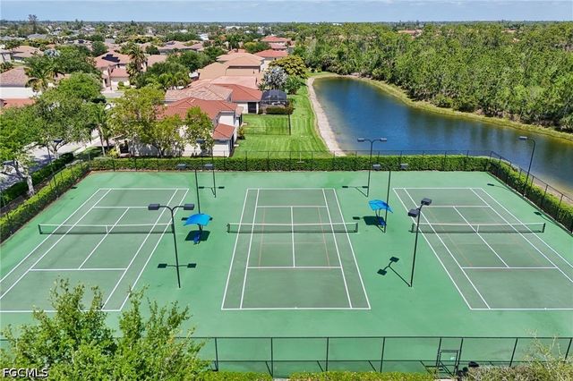 2536 Laurentina LN, Cape Coral, FL 33909