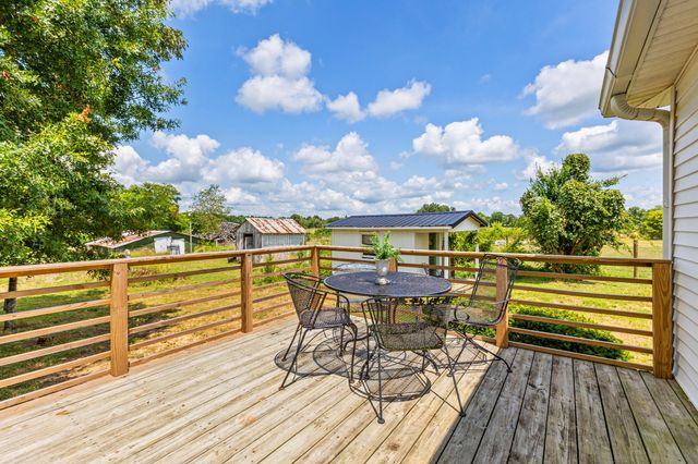 445 College Hill Road, Waco, KY 40385