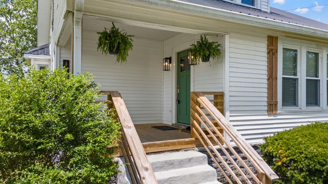 445 College Hill Road, Waco, KY 40385