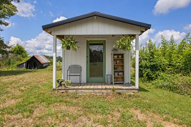 445 College Hill Road, Waco, KY 40385