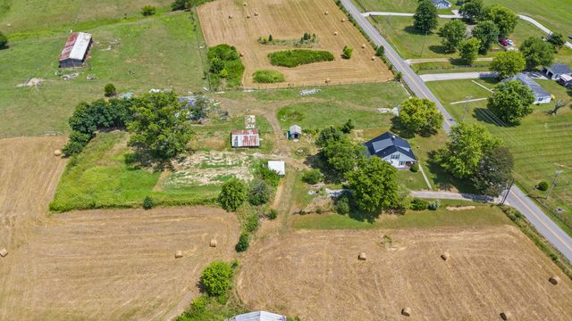 445 College Hill Road, Waco, KY 40385