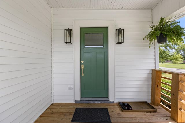 445 College Hill Road, Waco, KY 40385