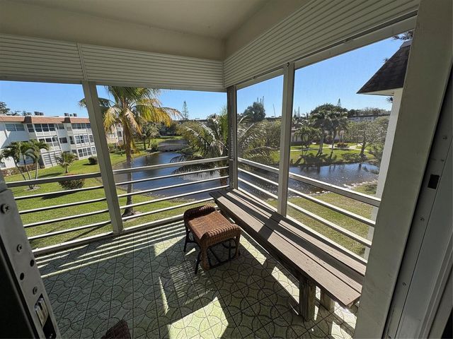 3506 NW 49th Avenue 604, Lauderdale Lakes, FL 33319