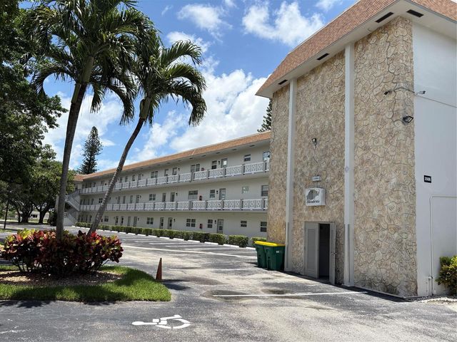 3506 NW 49th Avenue 604, Lauderdale Lakes, FL 33319