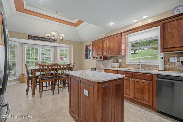 440 S Peak Ave, Shepherdsville, KY 40165