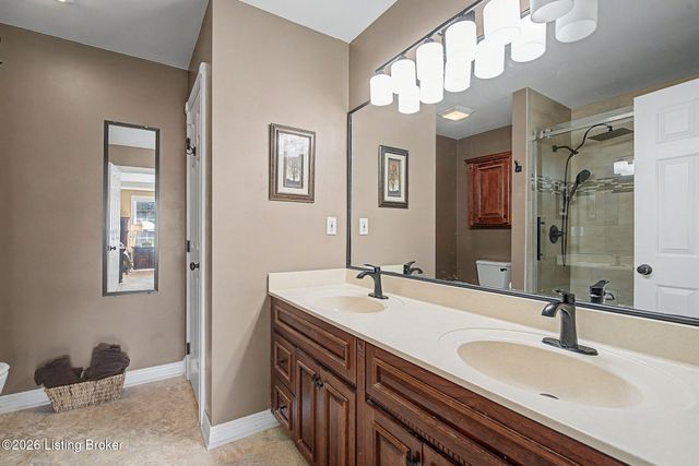 440 S Peak Ave, Shepherdsville, KY 40165
