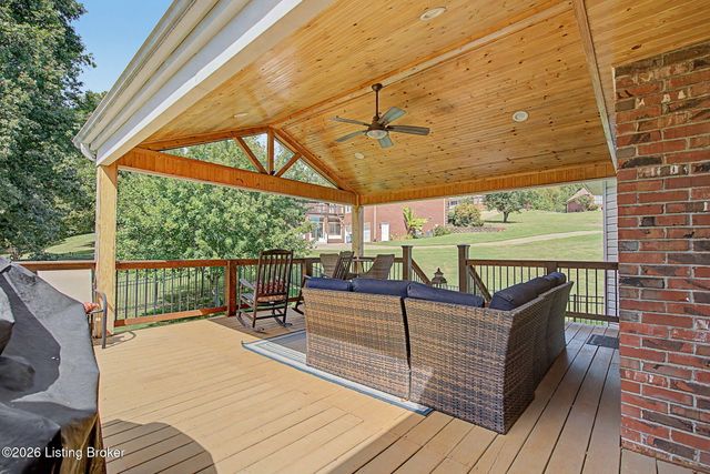 440 S Peak Ave, Shepherdsville, KY 40165