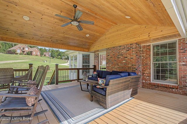440 S Peak Ave, Shepherdsville, KY 40165