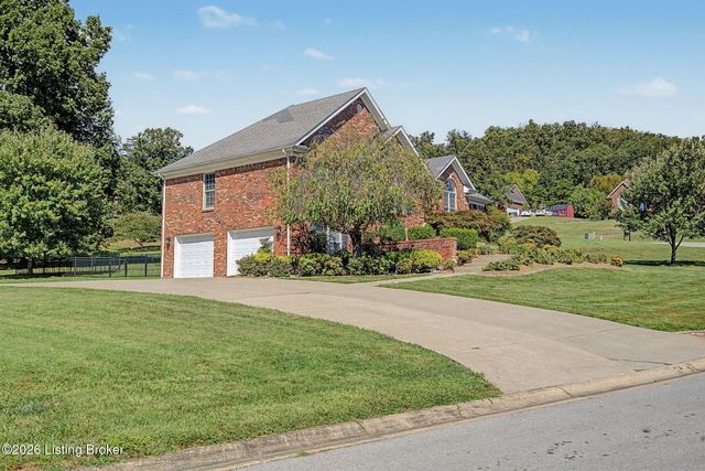 440 S Peak Ave, Shepherdsville, KY 40165