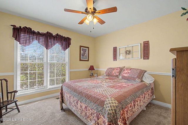 440 S Peak Ave, Shepherdsville, KY 40165