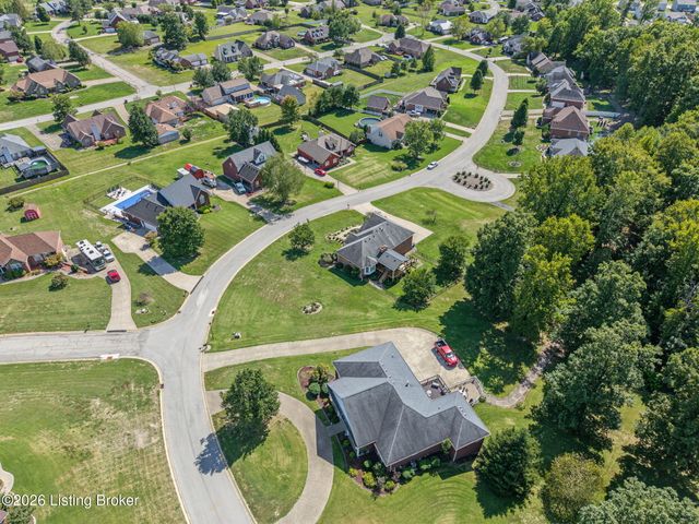 440 S Peak Ave, Shepherdsville, KY 40165
