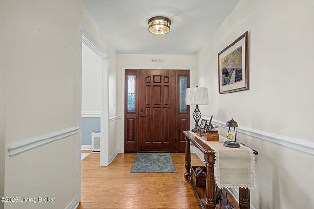 440 S Peak Ave, Shepherdsville, KY 40165