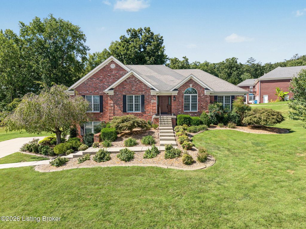 440 S Peak Ave, Shepherdsville, KY 40165