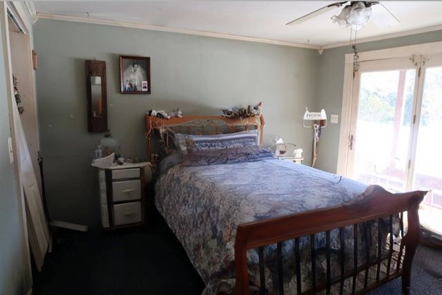 25 Old Center St, Carver, MA 02330