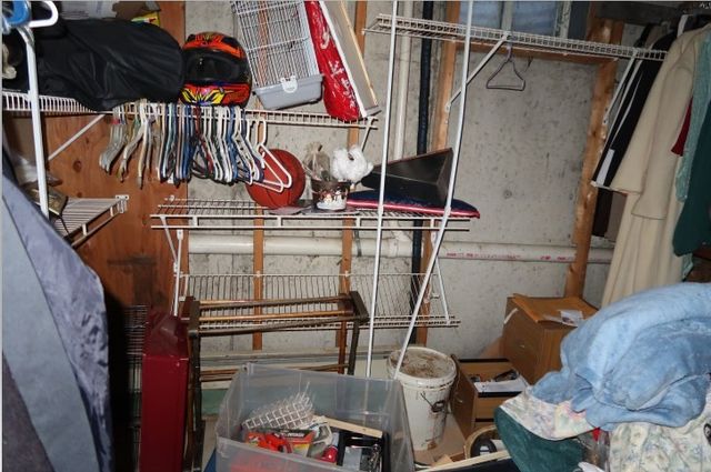 25 Old Center St, Carver, MA 02330