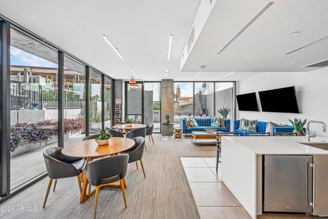 2300 E CAMPBELL Avenue 405, Phoenix, AZ 85016