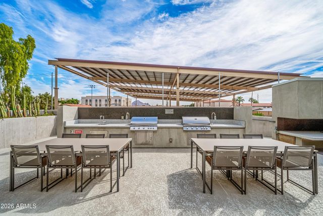 2300 E CAMPBELL Avenue 405, Phoenix, AZ 85016