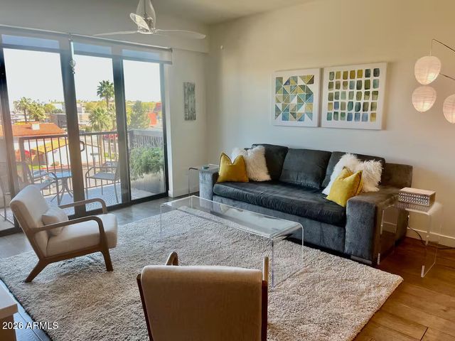 2300 E CAMPBELL Avenue 405, Phoenix, AZ 85016