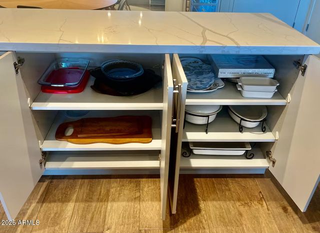 2300 E CAMPBELL Avenue 405, Phoenix, AZ 85016