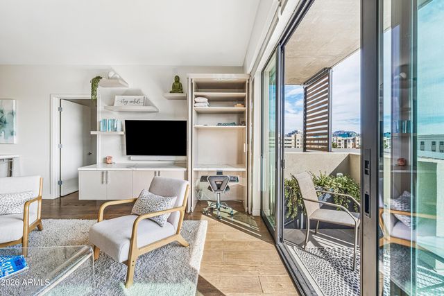 2300 E CAMPBELL Avenue 405, Phoenix, AZ 85016