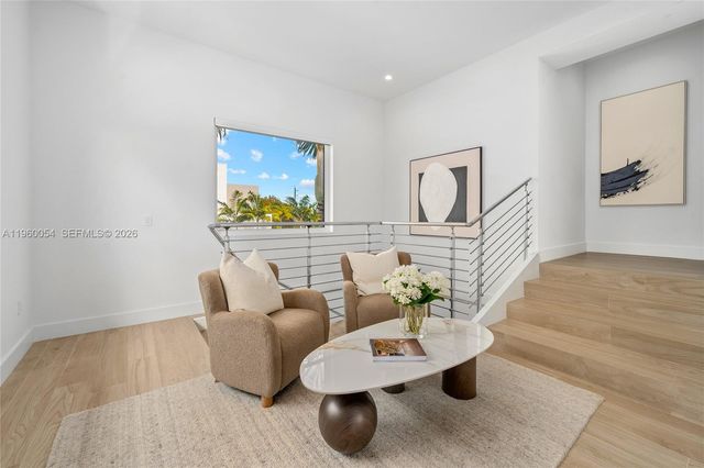 12880 N Bayshore Dr, North Miami, FL 33181