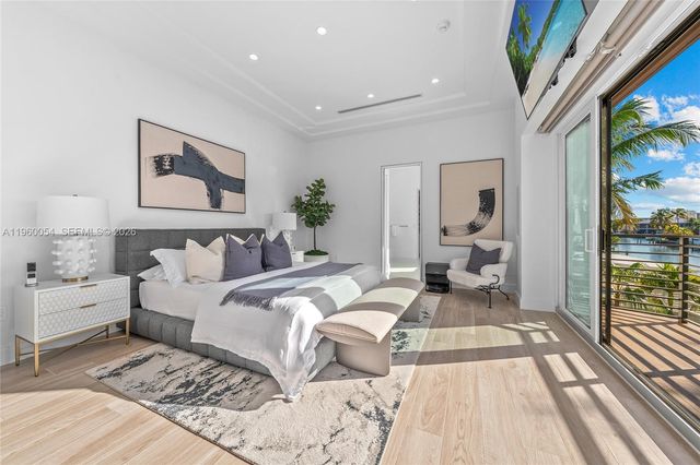 12880 N Bayshore Dr, North Miami, FL 33181