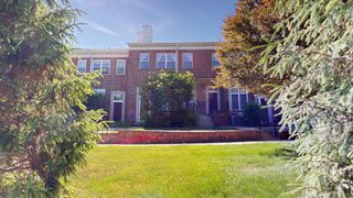 1908 Lindsay Lane, Ann Arbor, MI 48104
