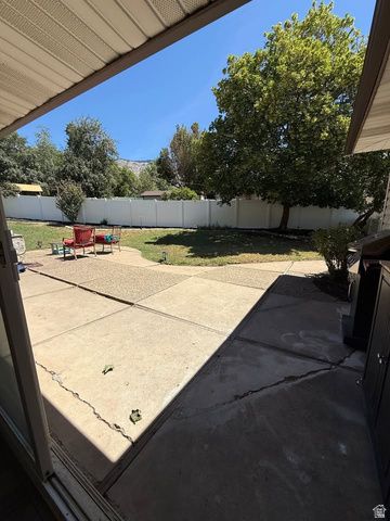 268 E 3100 N, North Ogden, UT 84414