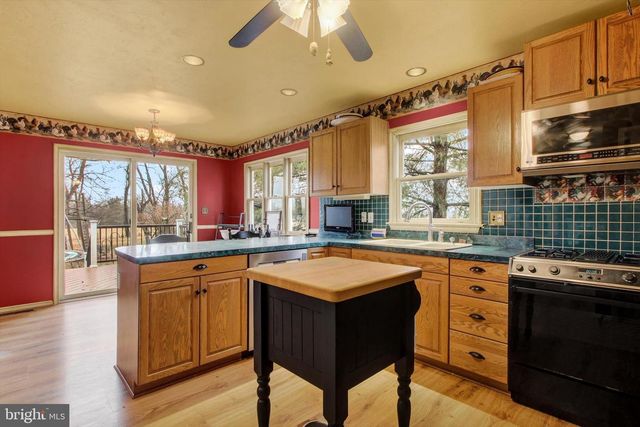 837 HANCOCK DR, Gettysburg, PA 17325