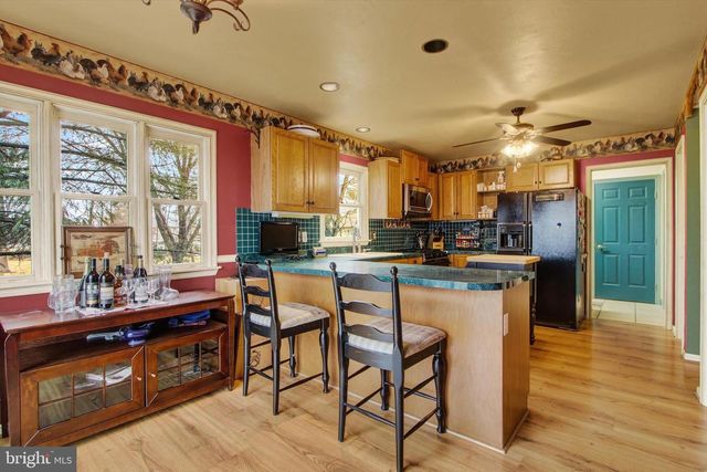 837 HANCOCK DR, Gettysburg, PA 17325