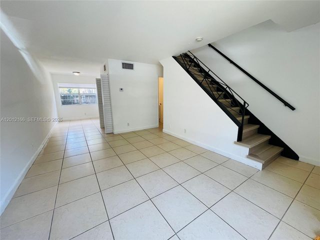 825 NW 46th Avenue 825, Plantation, FL 33317