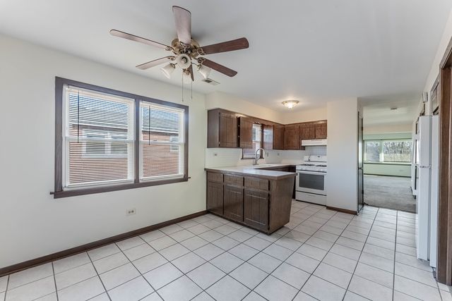 7560 Banks Street 2, Justice, IL 60458