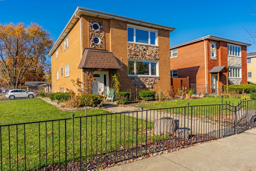 7560 Banks Street 2, Justice, IL 60458