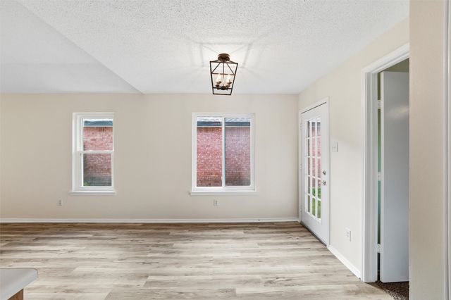 609 Renaissance Place, Cedar Hill, TX 75104