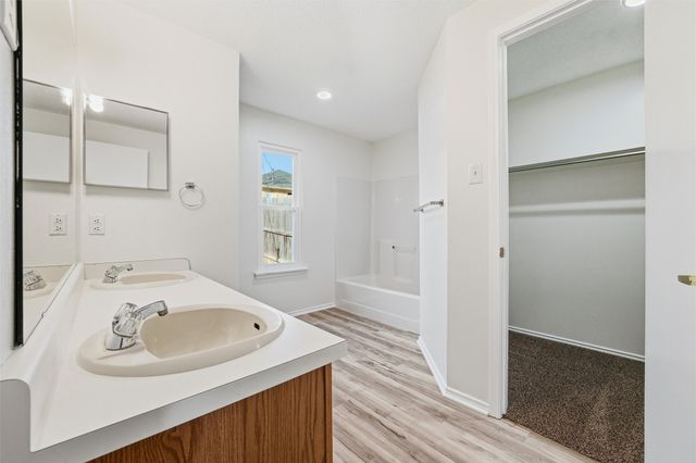 609 Renaissance Place, Cedar Hill, TX 75104