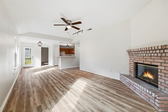 609 Renaissance Place, Cedar Hill, TX 75104