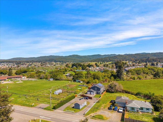 1274 Ross Hill Road, Fortuna, CA 95540