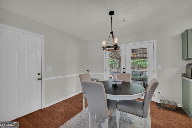 241 Fox Run, Loganville, GA 30052